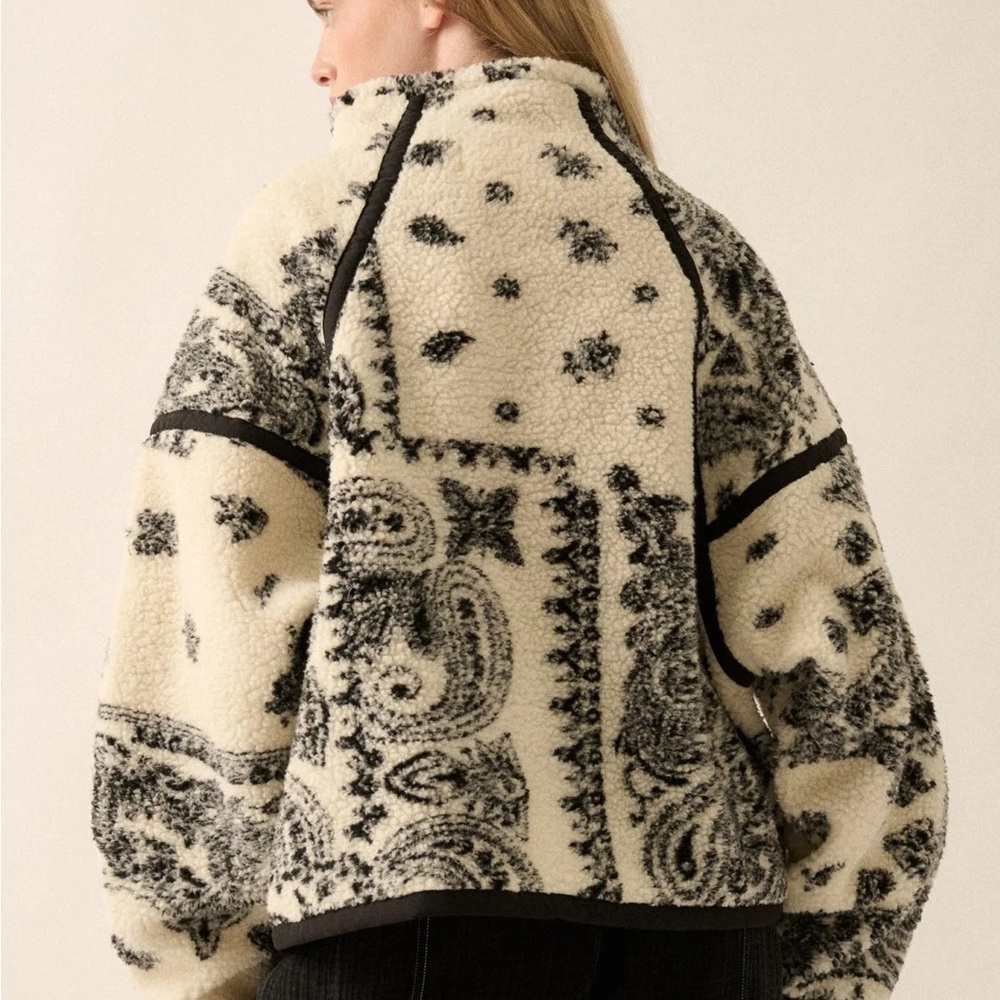 VICI Black & White Plush Sweater half zipper - Picture 4 of 14